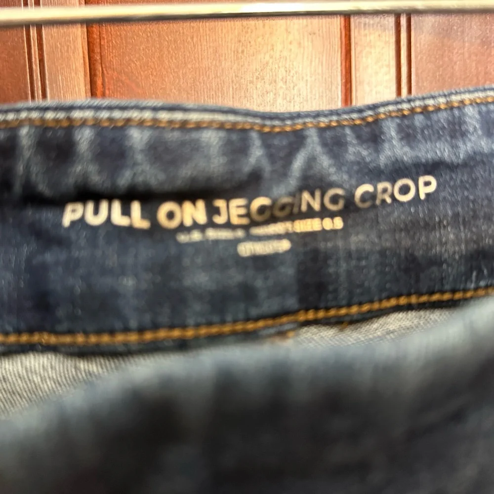 Pull on Chicos’s button, embellished crop jeans - Picture 2 of 4